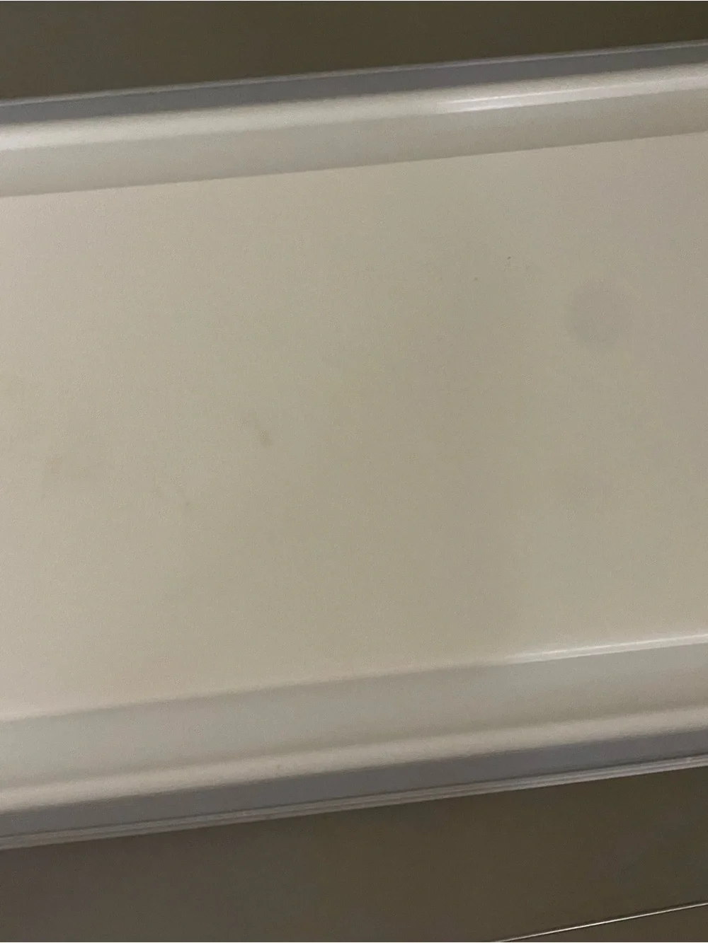 White pampered chef cutting board
